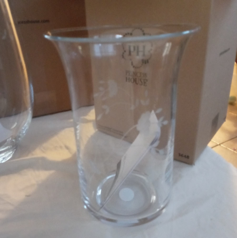 Flower vase